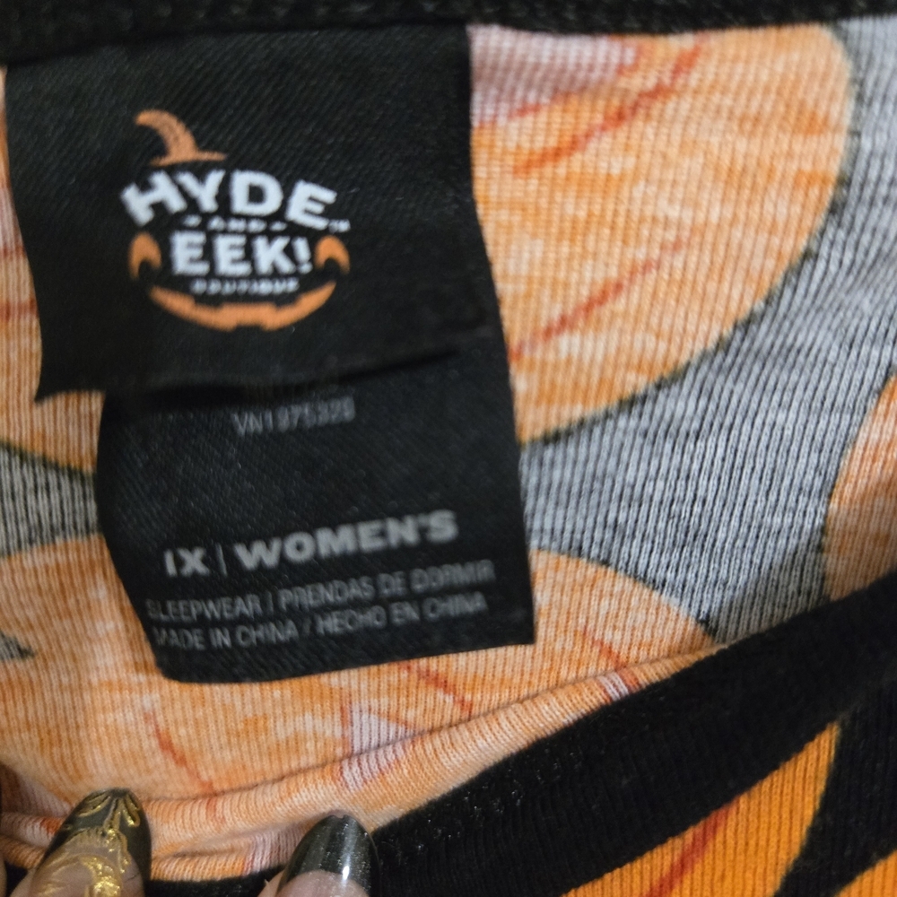 Orange Pumpkin Print Women's Pajama Set - Picture 2 of 3